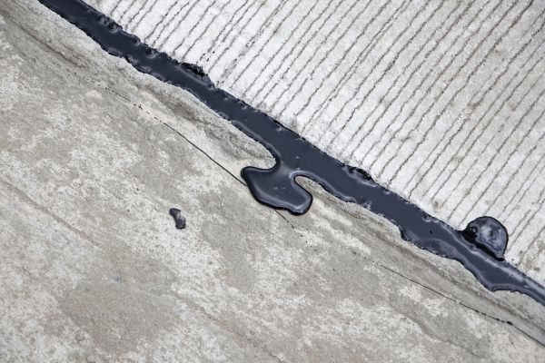 Pavement Crack Sealing in Carmel